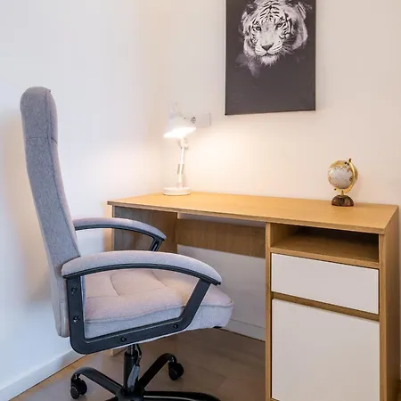 Apartment Bright - 2 Bedroom