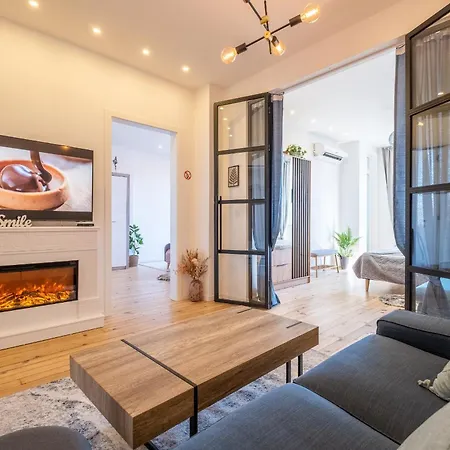 Bright - 2 Bedroom Apartment Sofia